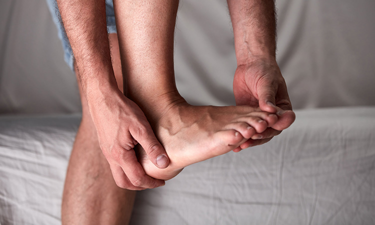 Man finds out ‘blisters from shoes’ are wolf spider eggs laid in his toe on cruise holiday