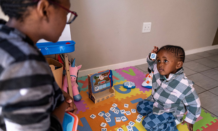 In South Africa a 3-year-old reader stands out amid literacy 'crisis'