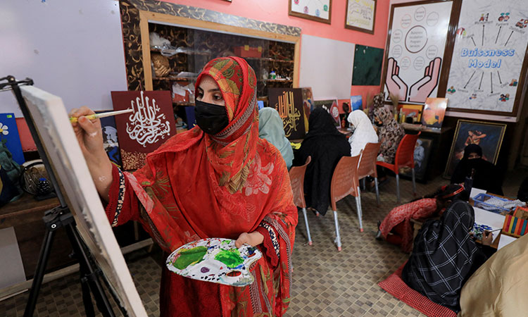 Pakistani vocational school helps Afghan women refugees build businesses