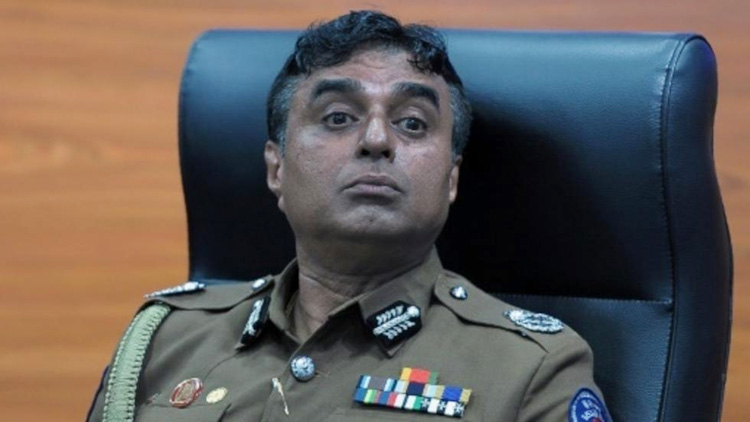 Sri Lankan police chief arrested over alleged threat