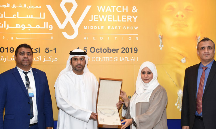 Emirati woman wins 1kg gold in raffle draw in Sharjah  