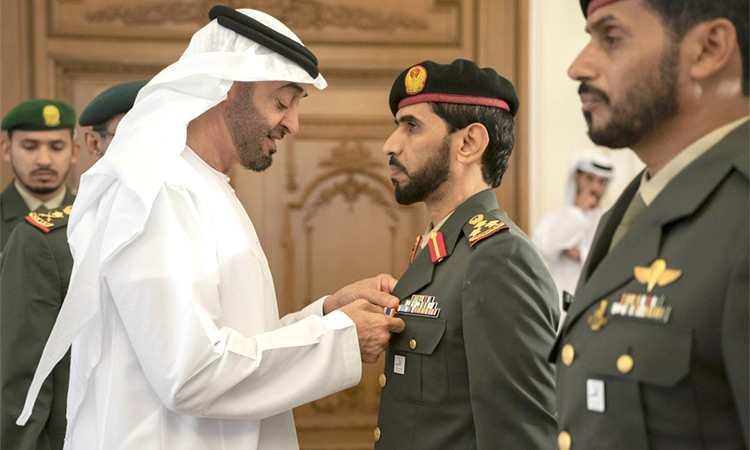 Sheikh Mohamed awards Medals of Glory to Armed Forces heroes