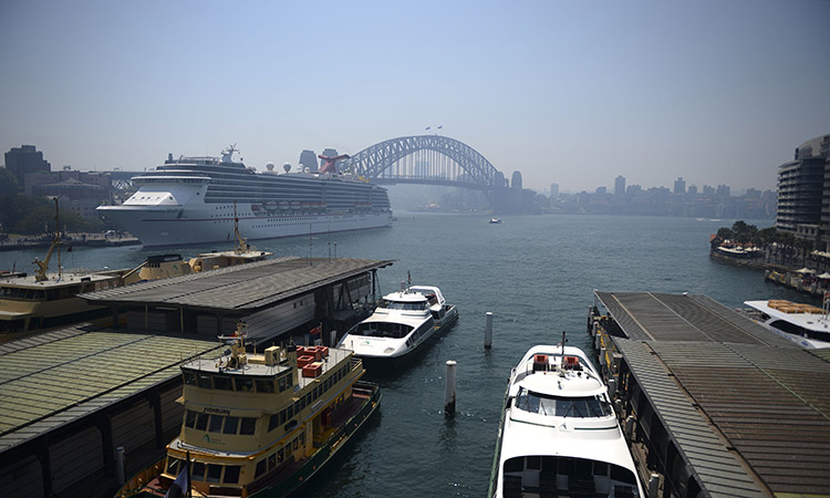 Sydney cloaked in ‘hazardous’ smoke as bushfires rage