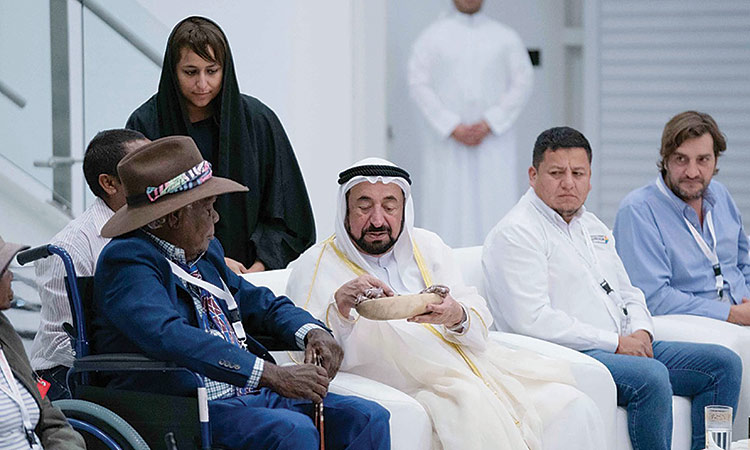 Sultan meets indigenous peoples of Australia, Chile