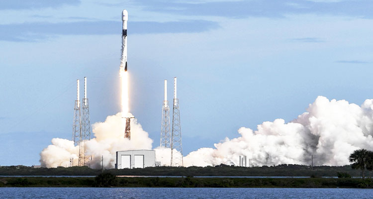 SpaceX launches 60 mini satellites for cheaper global Internet