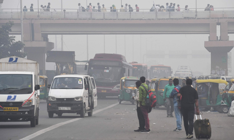 Millions in Indian capital endure eye-burning smog