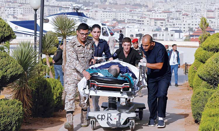 Attacker stabs 8 at Jordanian tourist site