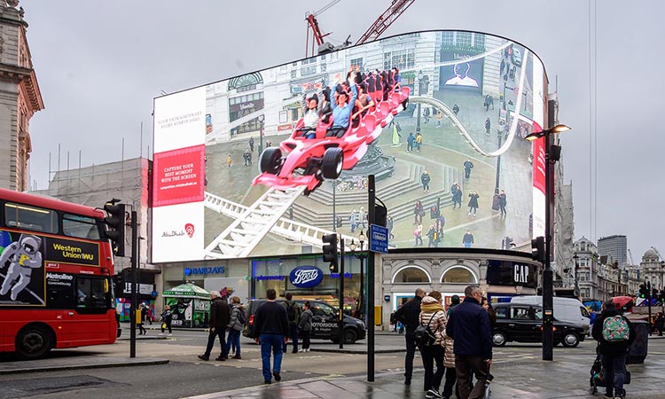 Screen to promote Abu Dhabi as world's leading holiday destination smashes world record