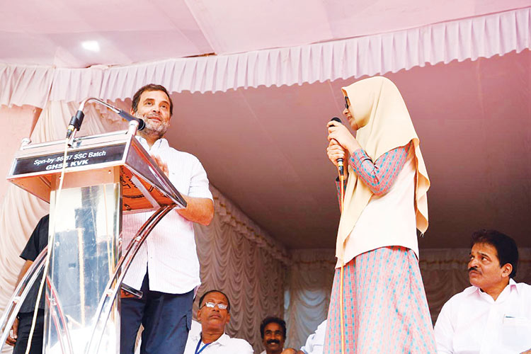 Schoolgirl becomes translator for Rahul