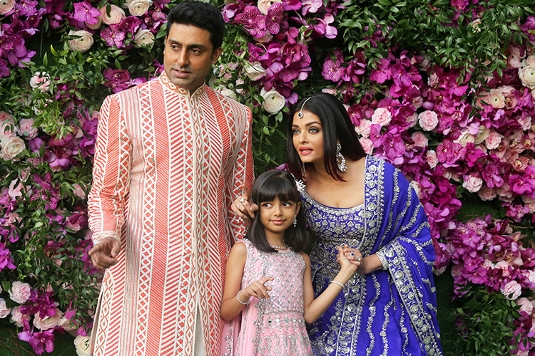 Bollywood star Aishwarya Rai and daughter Aaradhya test positive for coronavirus 