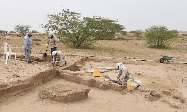 15 tombs and artefacts uncovered in Umm Al Quwain