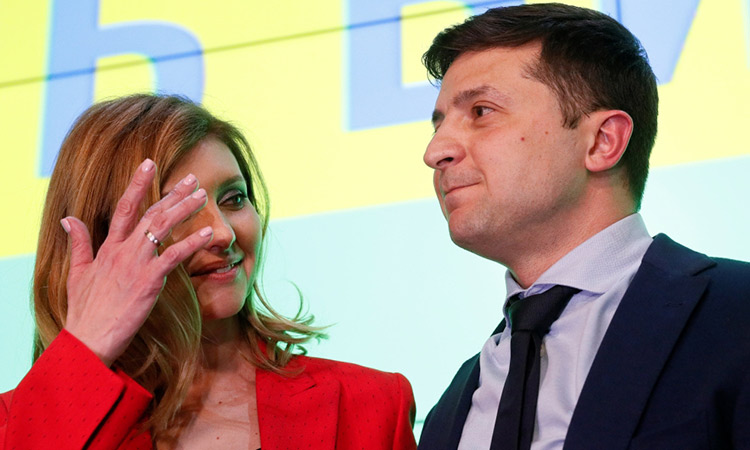 Comedian takes commanding lead in Ukraine presidential vote