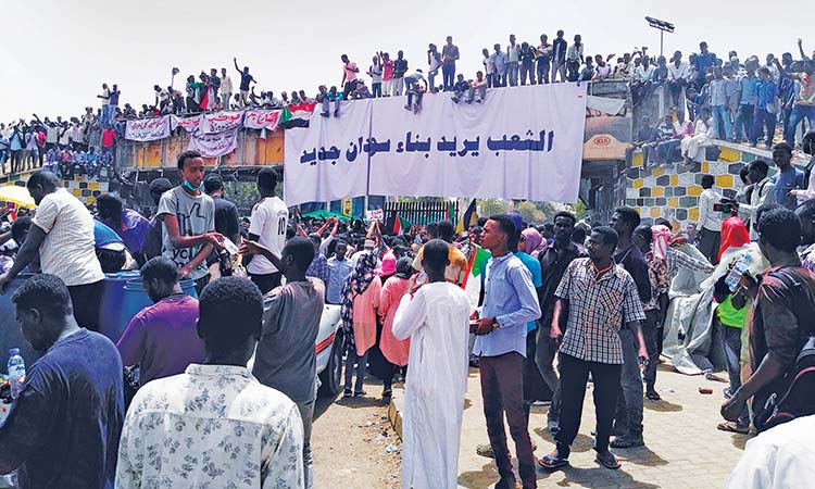 Sudan protesters rally for fifth day, toll touches 11