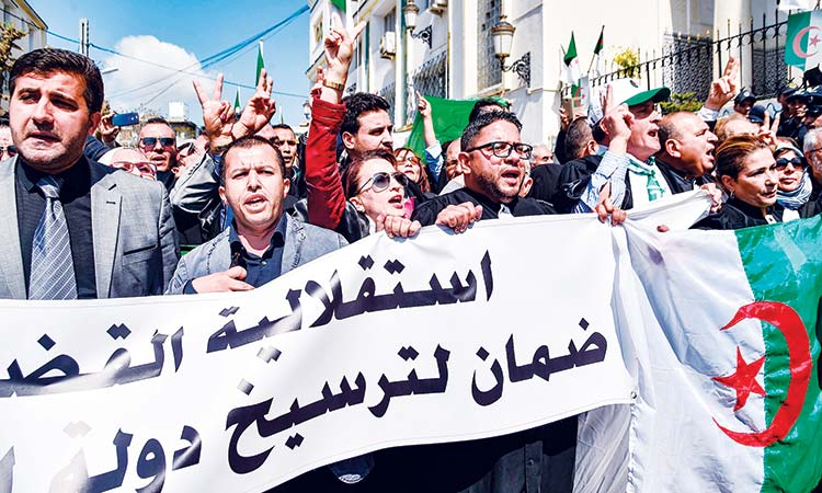 Magistrates to boycott Algeria election in support for protest