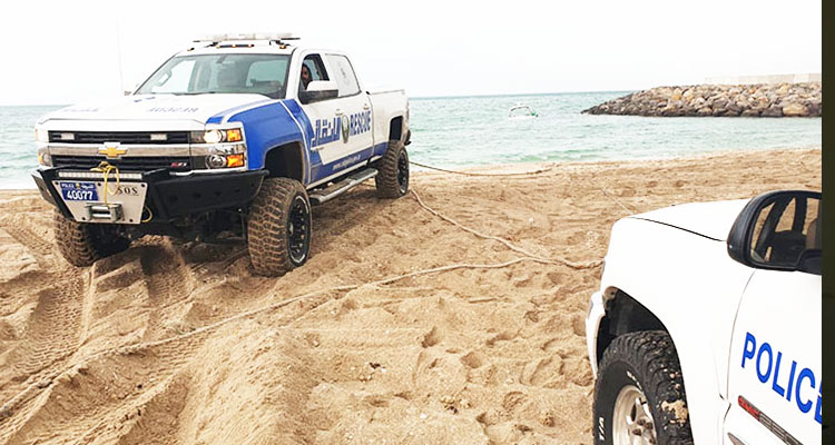 Ras Al Khaimah Police rescue three tourists in Wadi Naqab