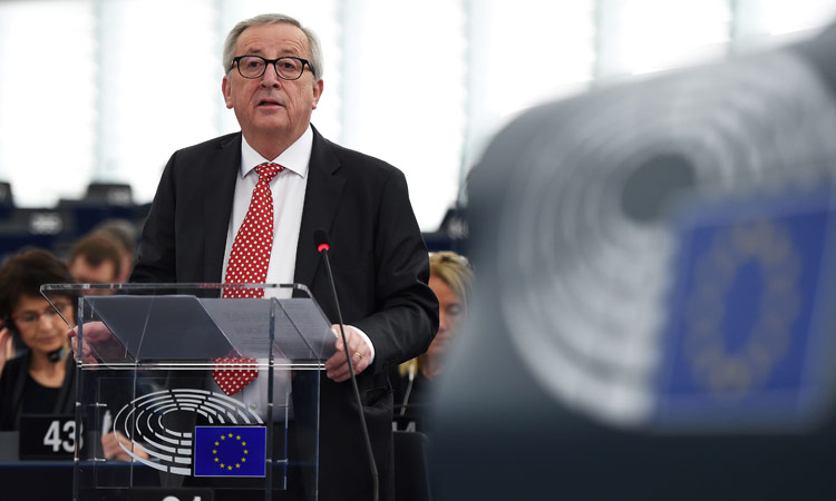 EU’s Juncker says up to the UK when to leave