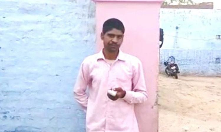 Indian man amputates finger after mistakenly voting for Modi's party 