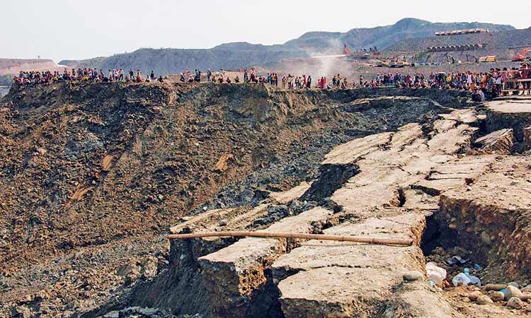 Dozens killed in Myanmar mudslide