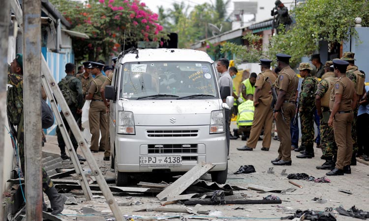 Gun battle in Sri Lanka kills 15, US pulls citizens out