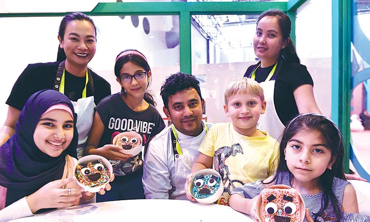 Children learn cooking at SCRF