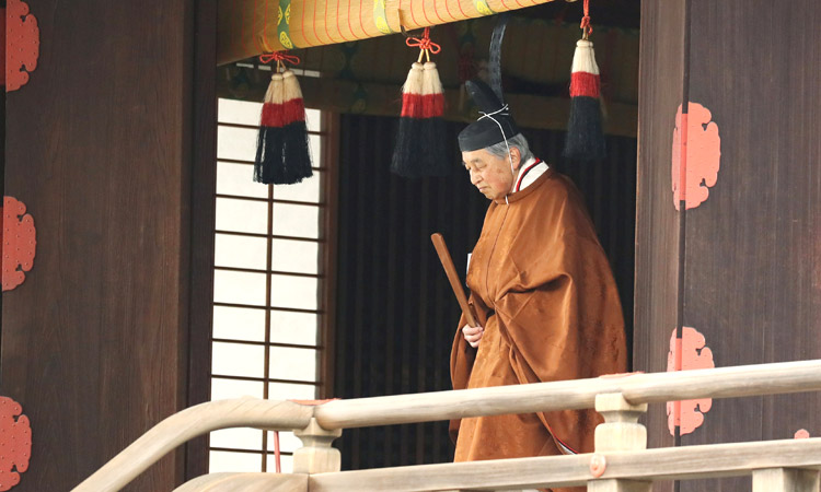 Japan's emperor kicks off abdication rites 