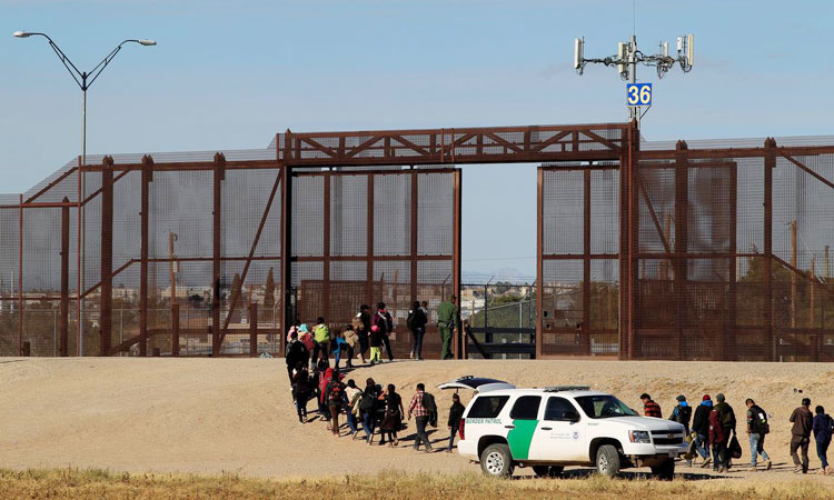 Trump directs officials to toughen asylum rules