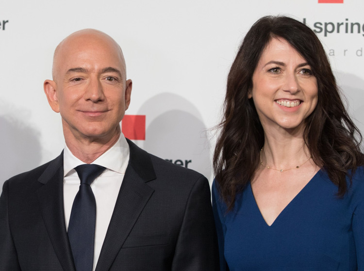  Amazon's Bezos, wife reach biggest $36b divorce settlement in history 