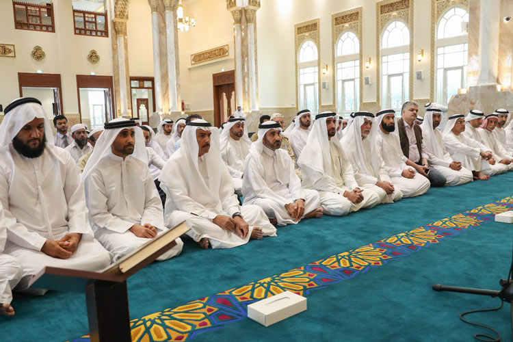 UAE suspends all prayers at mosques over coronavirus fears