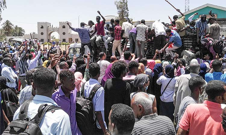 Women take leading role in Sudan protests against Bashir