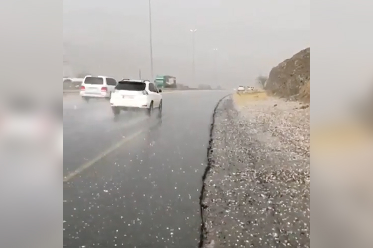 Heavy rain and hailstorms hit several areas of Fujairah