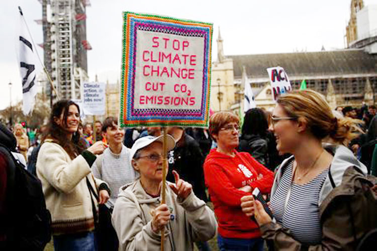 Britain should strengthen climate goal to net zero emissions by 2050