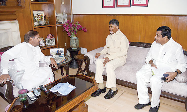 Naidu meets Mamata to discuss post-poll strategy