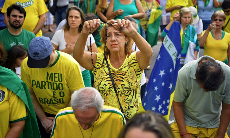 Thousands of pro-Bolsonaro  protesters demand reforms