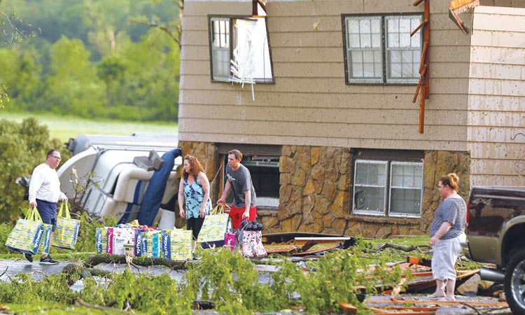 Tornadoes rip through Kansas City