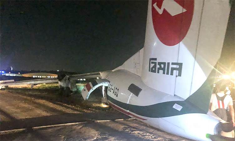 Plane slides off runway, 17 injured