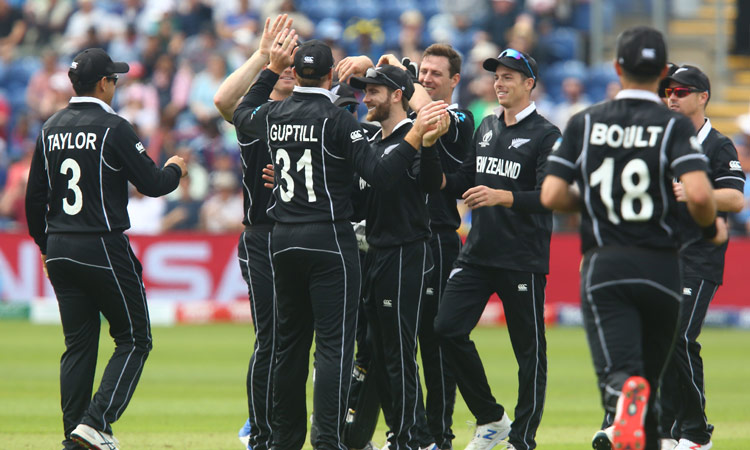 New Zealand bowl against Sri Lanka in World Cup