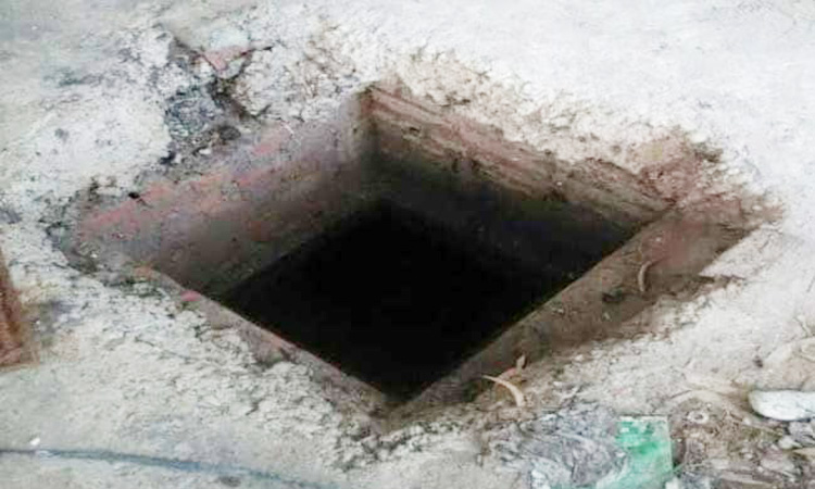 Seven die cleaning Indian hotel septic tank: Police