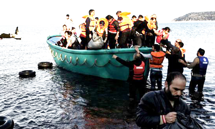 Eight dead after migrant boat sinks off Turkey