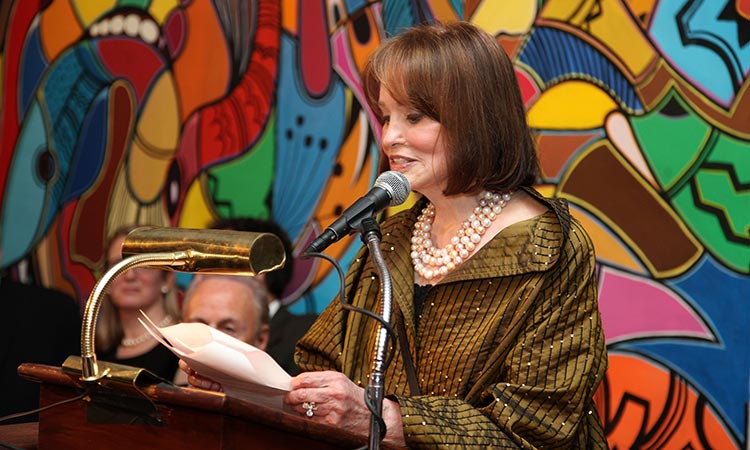 Heiress and legendary socialite, Gloria Vanderbilt dies at 95 