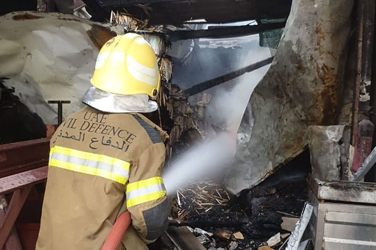 Fire destroys Ajman warehouse