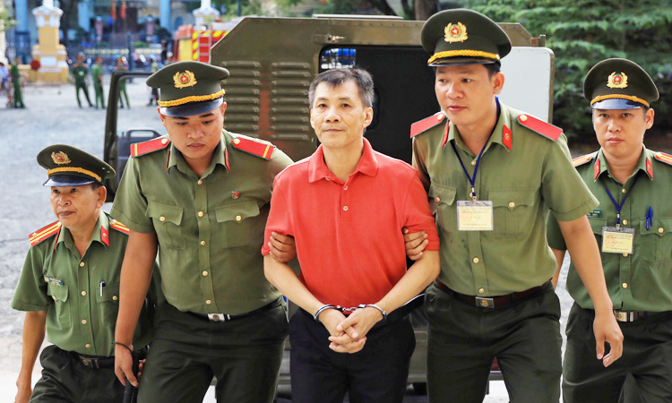 Vietnam jails American for 12 years for attempting to overthrow state