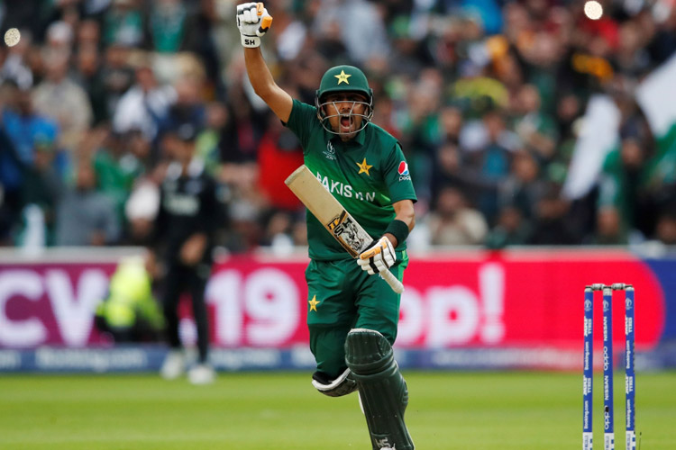 Compare Babar Azam to Pakistan greats, not Indian captain Kohli, says Razzaq