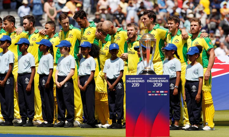 Australia bat against New Zealand in World Cup