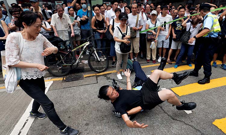 Hong Kong plunges into political crisis over extradition law