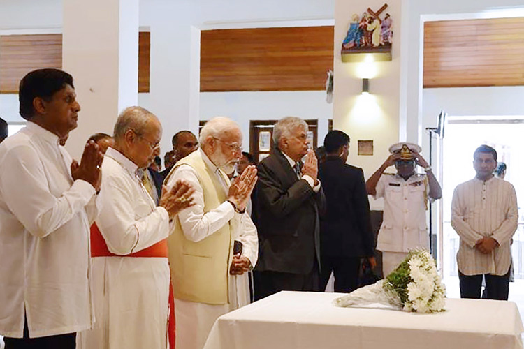 Video: Modi makes unscheduled stop at bombed Sri Lanka church