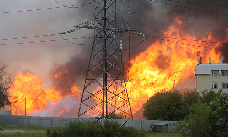 Fire breaks out at Russian oil refinery near Ukrainian border