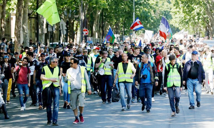 French ‘yellow vests’ movement dwindling but not dead: Analysts