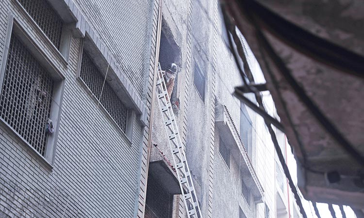 Delhi packaging factory fire kills three