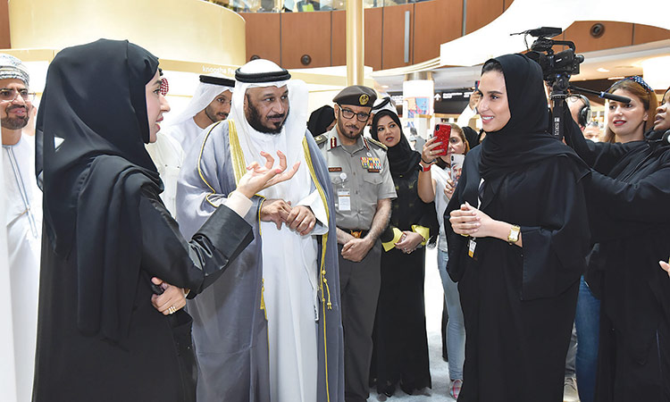 Emiratis, Kuwaitis take part in exhibition