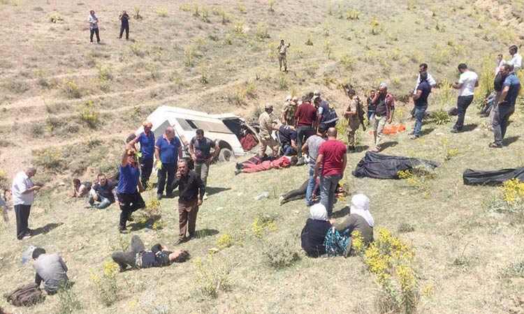 15 migrants killed in Turkey bus crash